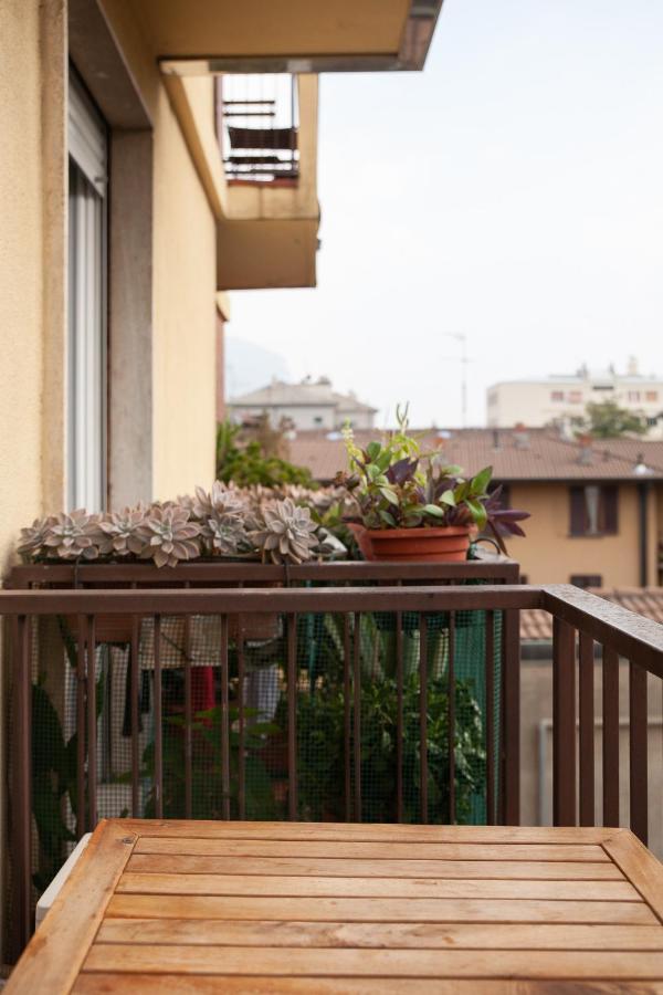 Cozy Lake Como Apartments 발마드레라 외부 사진