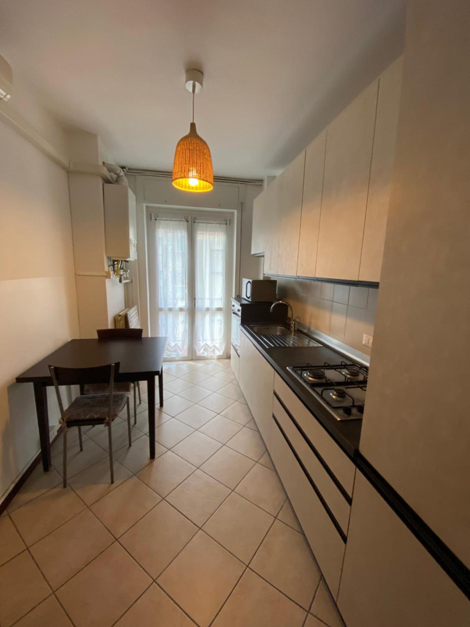 Cozy Lake Como Apartments 발마드레라 외부 사진
