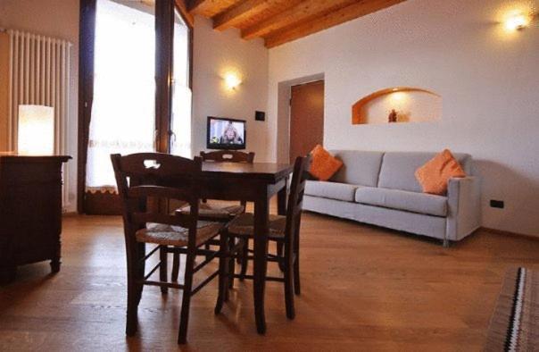Cozy Lake Como Apartments 발마드레라 외부 사진