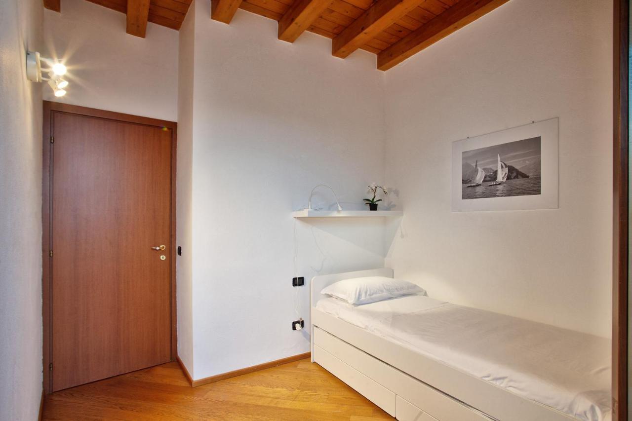 Cozy Lake Como Apartments 발마드레라 외부 사진